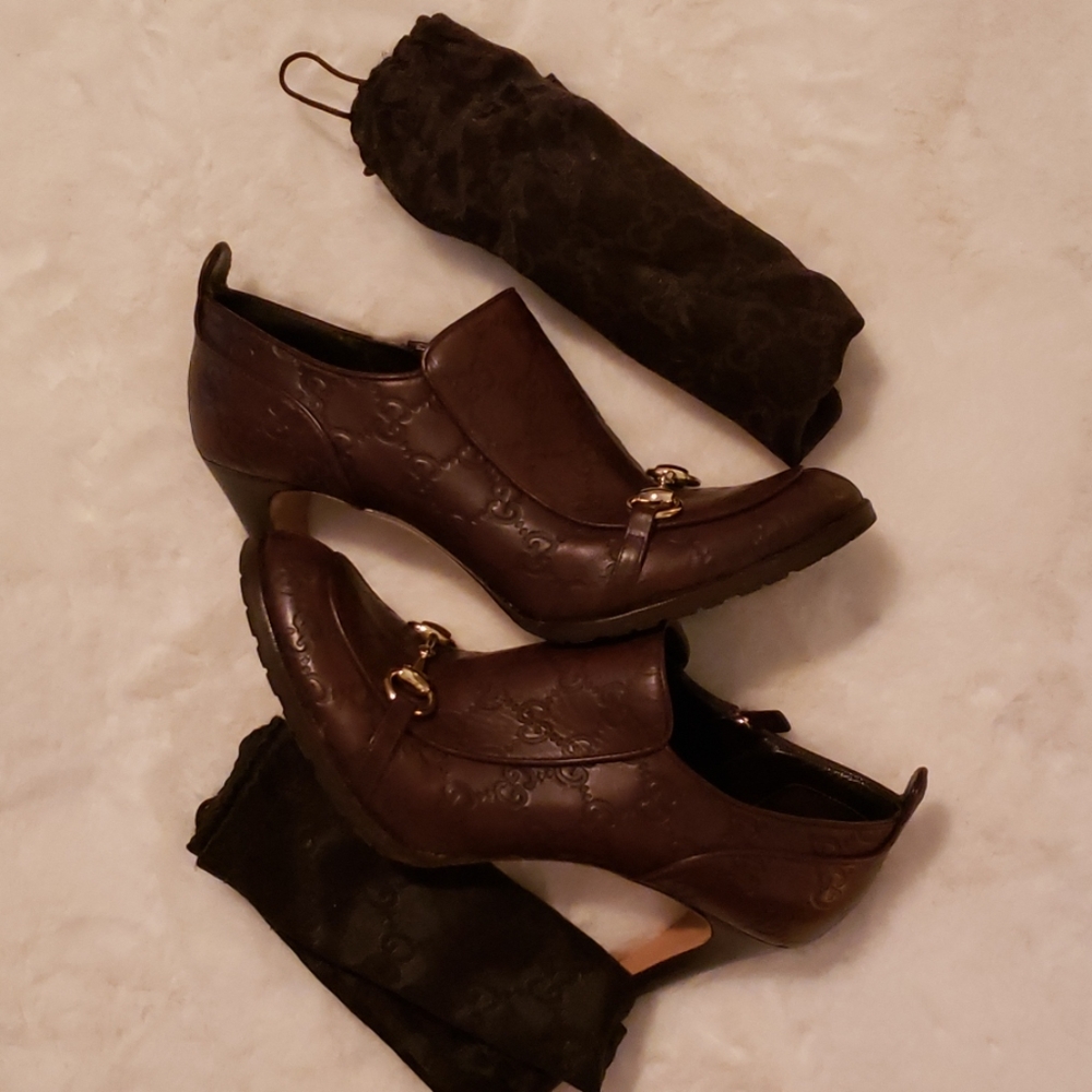 Gucci monogram boots 100% Authentic 39.5 US 8.5/9